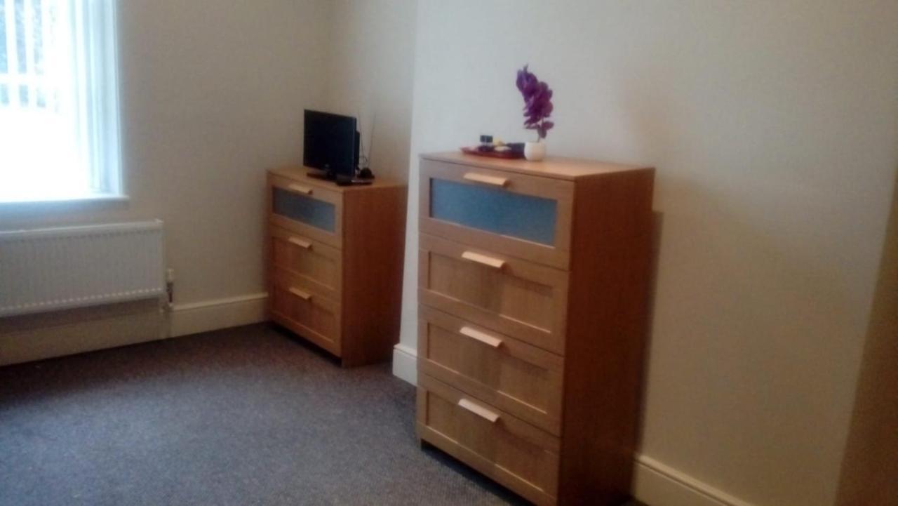 Carer 4 You Residential Home Upholland Экстерьер фото